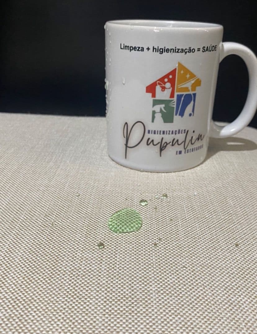 Teste de impermeabilização em estofado